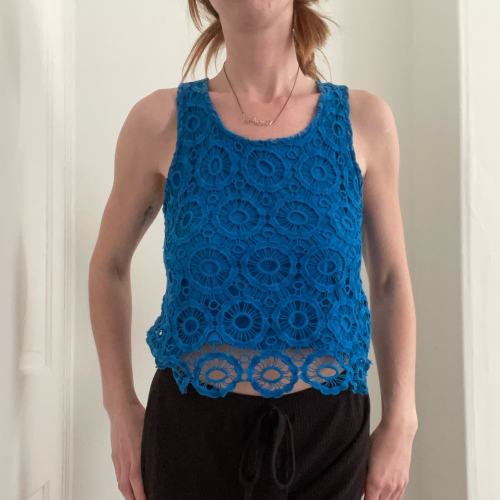 Lacy Crop